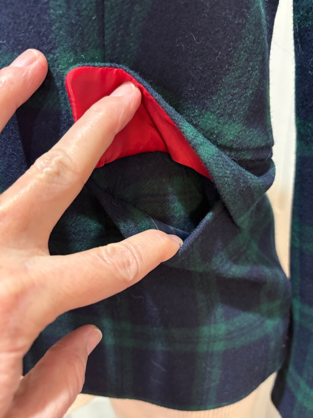 J Crew sz 4 wool green and blue plaid blazer with gold crested buttons - Picture 4 of 11